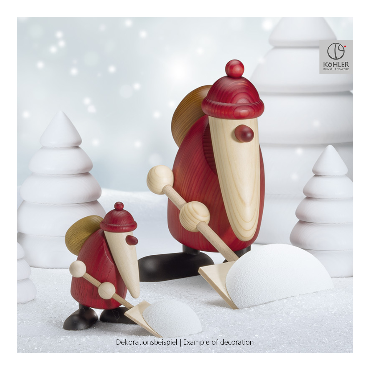 Weihnachtsmann mit Schneeschieber, groß